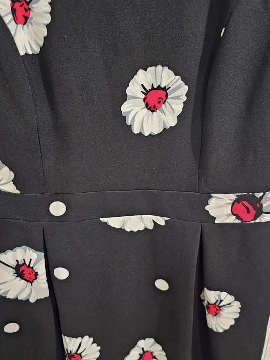 Black Floral A-Line Dress Size M Back Daisy Print  Fit & Flare Minimalist Retro - Picture 8 of 14